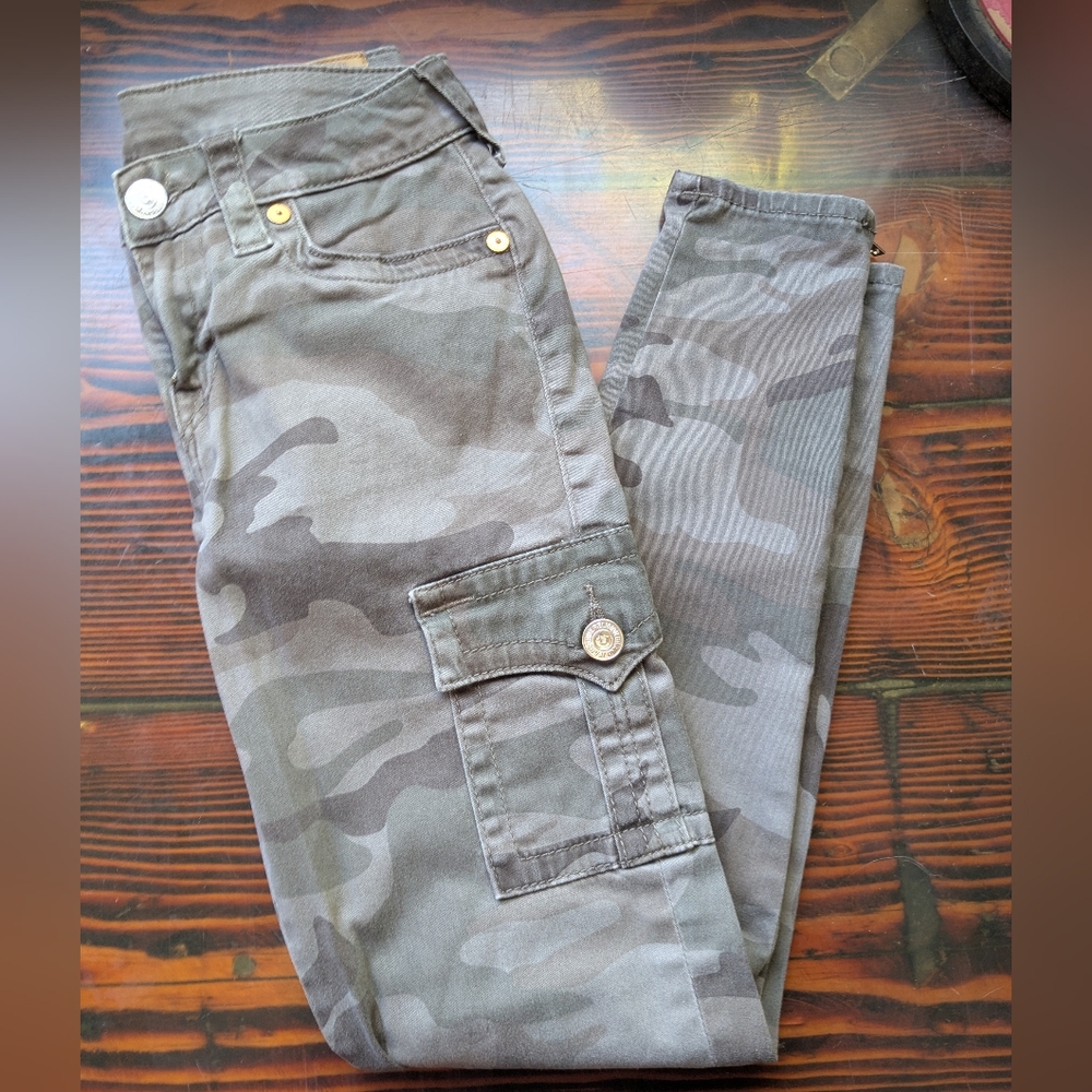 True Religion Camo Cargo Skinny JeansSize: 28 (Women’s)